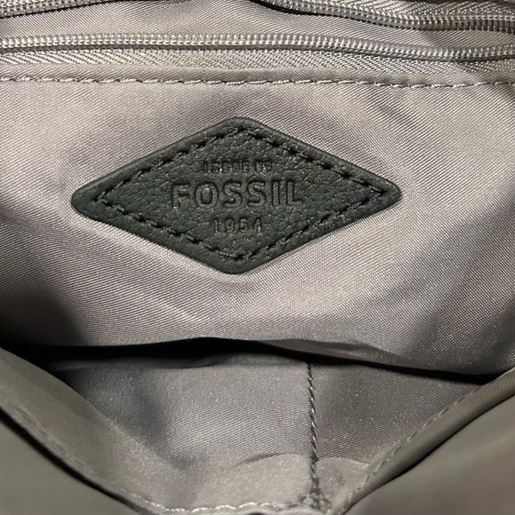 Fossil 1954 Black Cowhide Leather Slim Crossbody Purse Adjustable Strap Bag - Picture 8 of 9